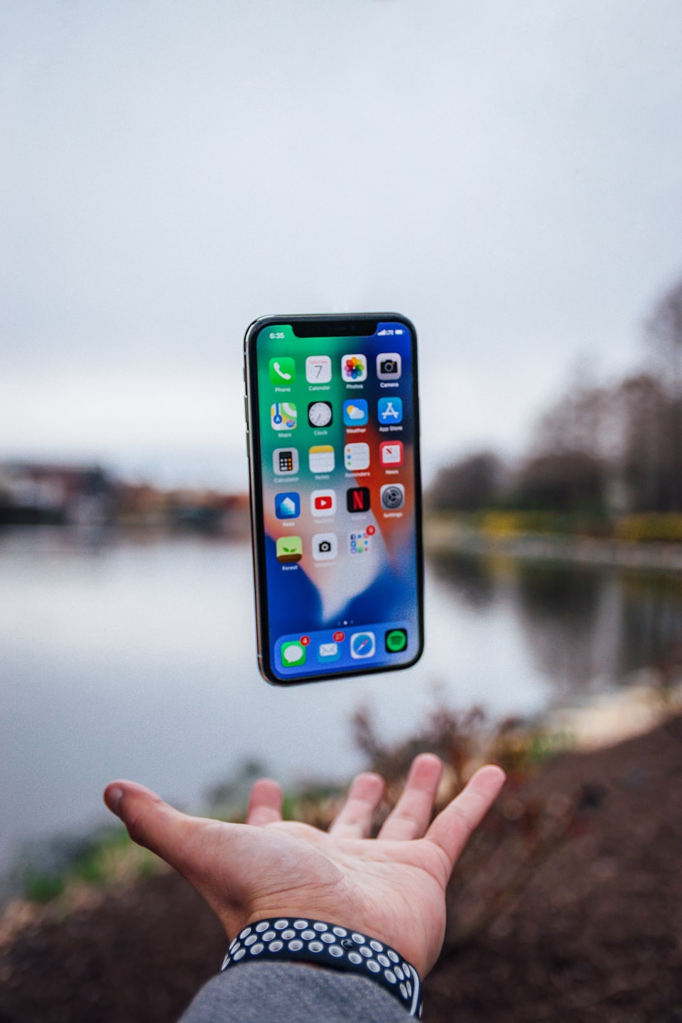 Telefon in der Hand — Beta-Test unterwegs